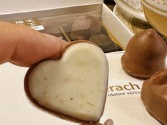 -Laderach 莱德拉(上海环贸iapm店)