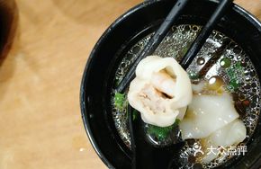 Fresh Shrimp and Pork Dumplings with Leek