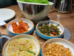 -明洞阿姨·韩式酱蟹烤肉·创意料理(三元桥店)