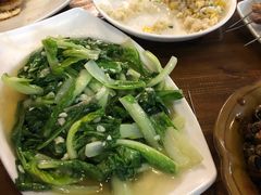 -老街烧烤(华中农业大学梧桐路步行街店)
