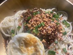 招牌传统麻辣面-聚合鑫东北熏酱熟食麻辣面(长阳店)