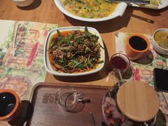 -月亮眼花园餐厅书吧酒吧