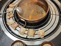 -阿山卓·野生菌火锅·纳西火塘烤肉