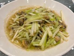 -侬佳蒸菜馆(听潮店)