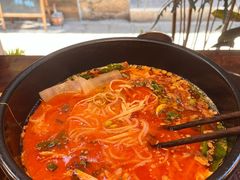 -银米·云南传统过桥米线(双廊黑金冠店)
