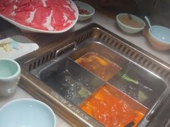 -巴渝瓦肆重庆鲜火锅(宝龙环湖店)