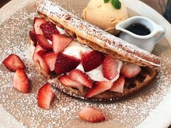 -ROAST coffee & eatery