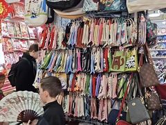 -城隍庙小礼品市场(黄浦福佑商厦店)