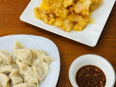 -东北风味思缘食府(对湖路店)