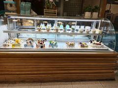 面包甜点陈列柜-罗莎蛋糕(魔法师司门口店)