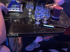 -温莎KTV(珠江路店)