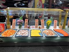 -四海一家自助餐(益田假日广场店)