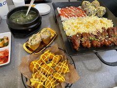 -豚妈妈汤饭·部队锅(南京东路店)