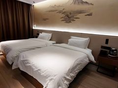 -陌上轻居酒店(天水高铁南站店)