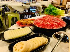 -鲜入围煮花胶鸡海鲜火锅