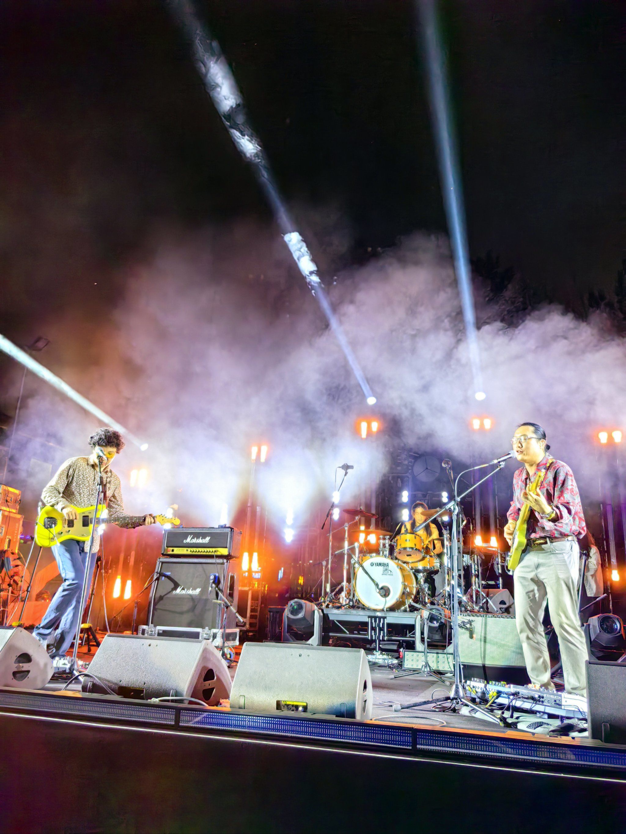 未来回声音乐艺术节 现场摇滚动感十足