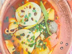 -成都你六姐·牛肉冒菜(城市集市合生汇店)