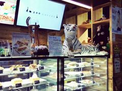 -Who乎coffee&bar