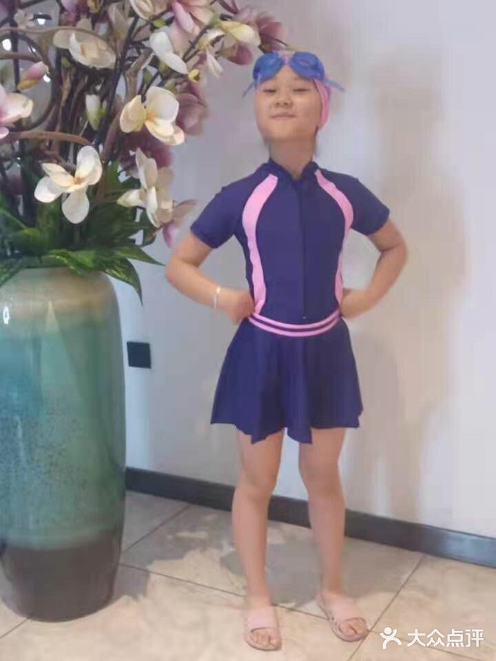喜欢游泳的孩子都很聪明。