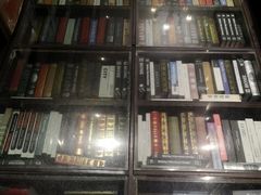 -钟书阁(松江泰晤士小镇店)