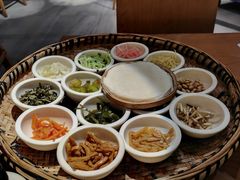 -包整·丝娃娃(一览甲秀楼风景店)