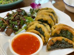 -老崇左特色风味食馆