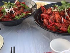 -虾弄弄海派小龙虾·牛羊蝎子火锅