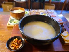 -银米·云南传统过桥米线(双廊黑金冠店)