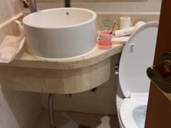 -维也纳酒店(广州番禺大石江景花园店)