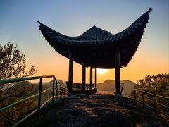 -伍山海滨石窟