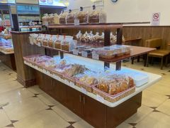 -红宝石·鲜奶小方·海派西点房(南丹店)