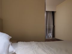 -全季酒店(重庆李子坝牛角沱地铁站店)