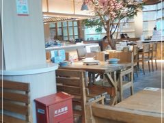 大堂-蜜桃餐厅·伴山(湖滨商业街店)