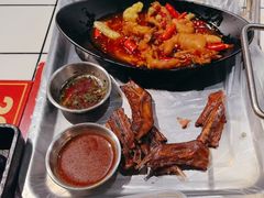 -喜悦小串丹东小黄牛海鲜烧烤大排档(民主广场店)