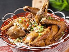 盐焗乳鸽-西湖春天•老字号杭州菜(百汇店)