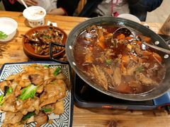 -霄汉牛三鲜湖北砂锅菜(万松园2店)