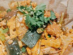 -红渡小香·牛肉麻辣香锅(车站南路店)