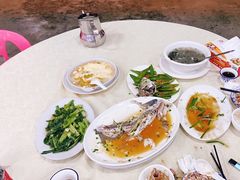 -源海渔村·现捞海鲜(大角湾店)