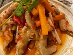 酸辣鸡爪-浩海火燒雲傣家菜(芮欧百货店)