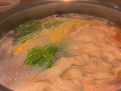 酸萝卜鸭架汤-守柴炉烤鸭(科华中路王府井店)