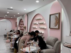 -花系美·美甲美睫精品店