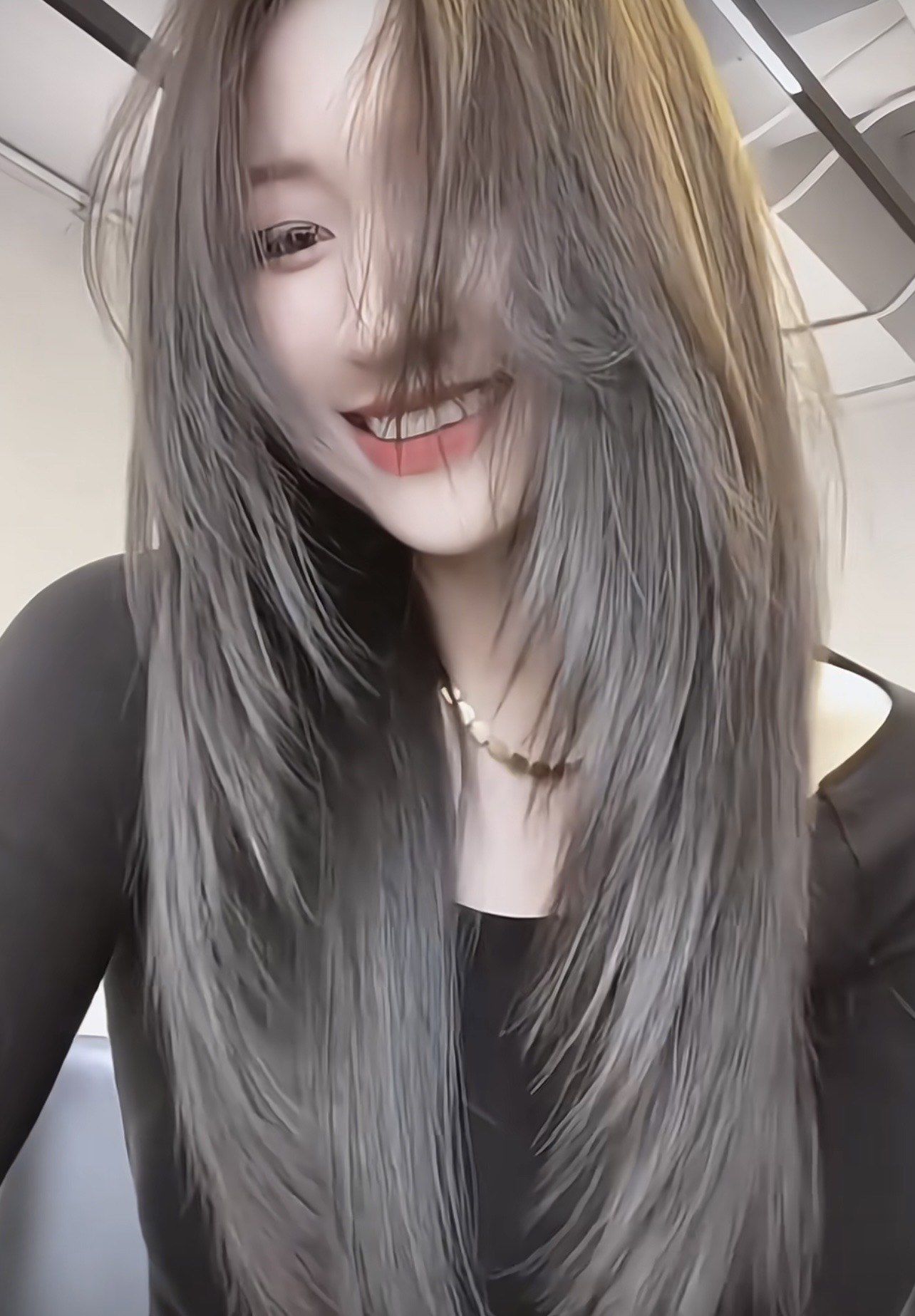 高层次最修饰脸型的发型女生中长发发