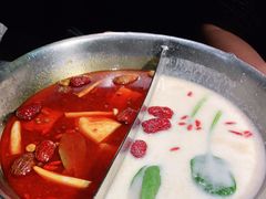 -湊湊火锅·茶憩(新中关购物中心店)