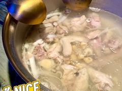 -大头椰·椰子鸡火锅(南宁万象城店)