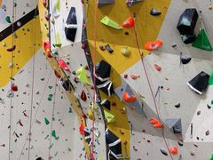 -问山MountQuest攀岩馆