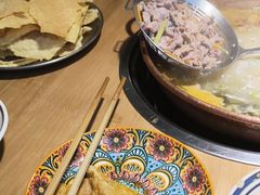 -洱火云南酸菜牛肉火锅(石景山当代商城店)