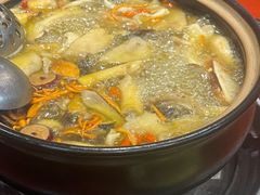 -菌之家·专业纯野生菌火锅·特色炒菌