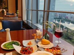 -南湖名都·景湖轩全日制餐厅·海鲜自助·东南亚风味·临湖而食