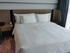-大连星海皇冠假日酒店