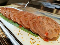 -刘姐啤酒鱼民族演艺餐厅(西街总店)
